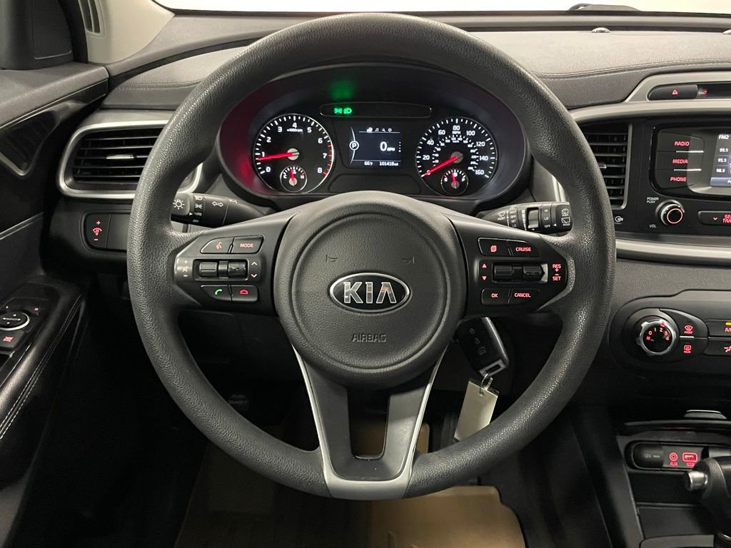 Used 2016 Kia Sorento LX image 15