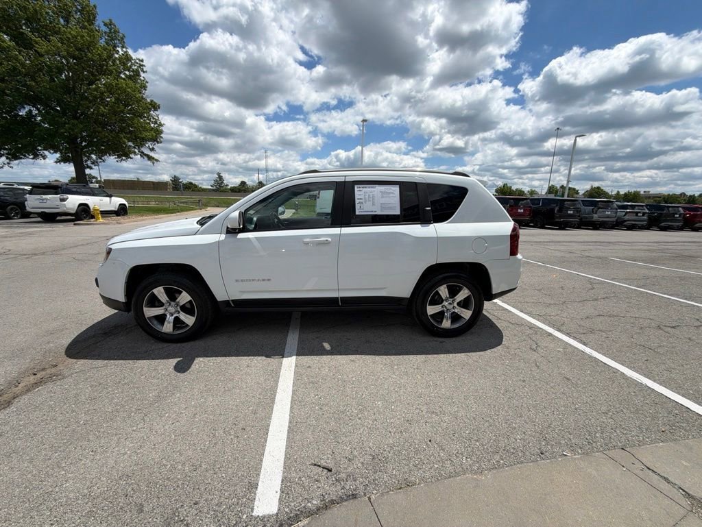 Used 2016 Jeep Compass High Altitude AWD/4WD image 6