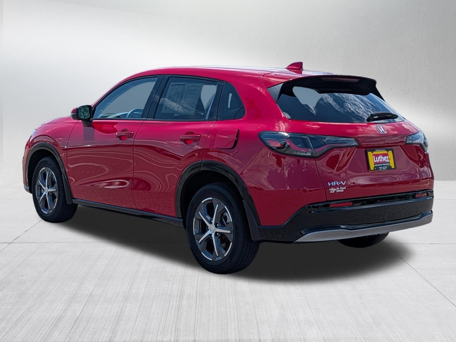 Used 2025 Honda HR-V EX-L image 5