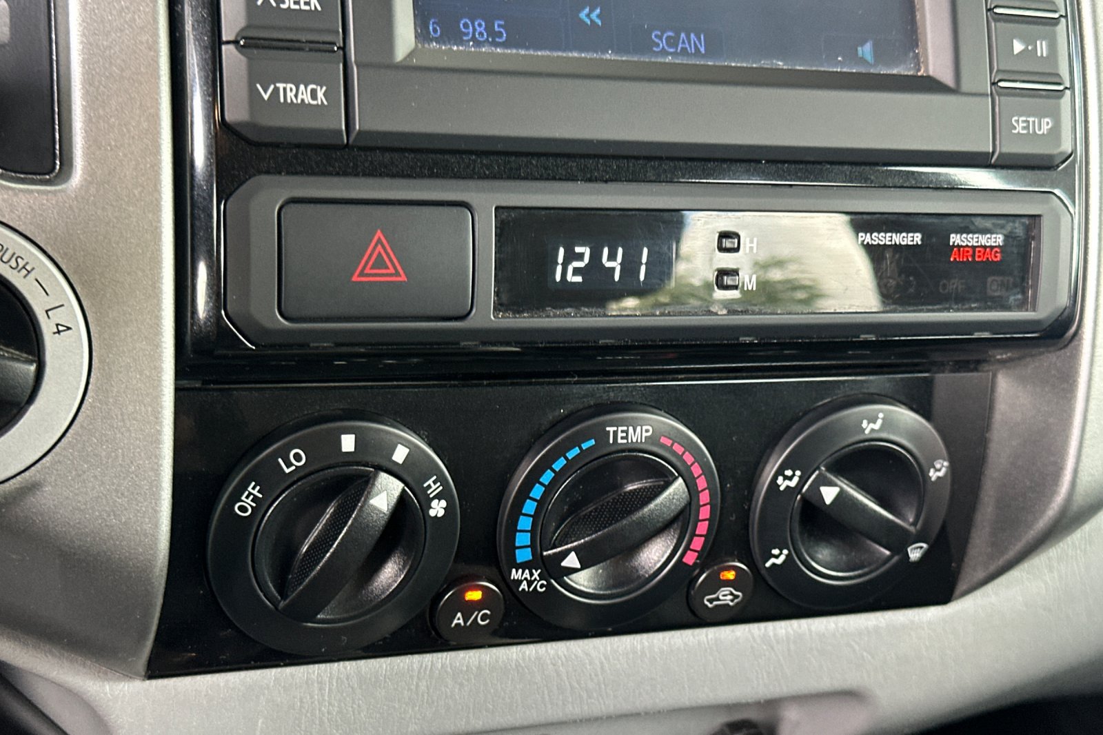 Used 2013 Toyota Tacoma 4x4 Double Cab w/ TRD Off-Road Pkg image 21