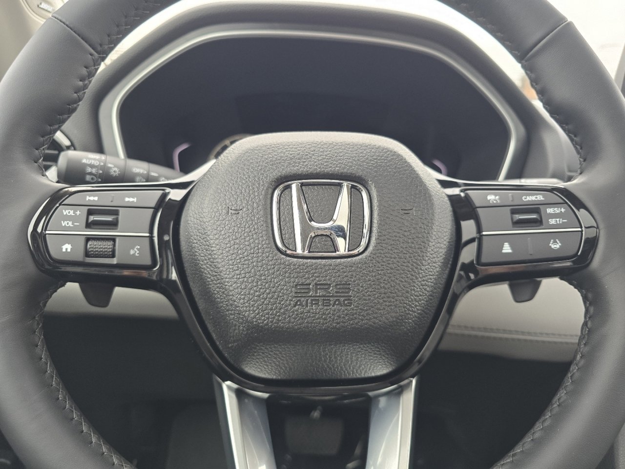 New 2025 Honda Pilot Touring image 28