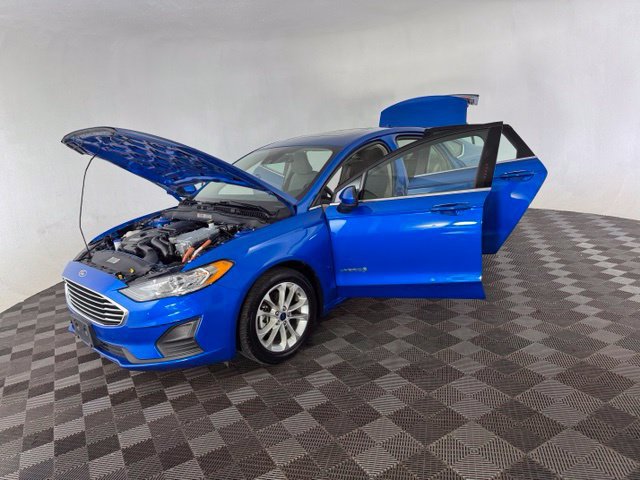 Used 2019 Ford Fusion SE FWD image 16