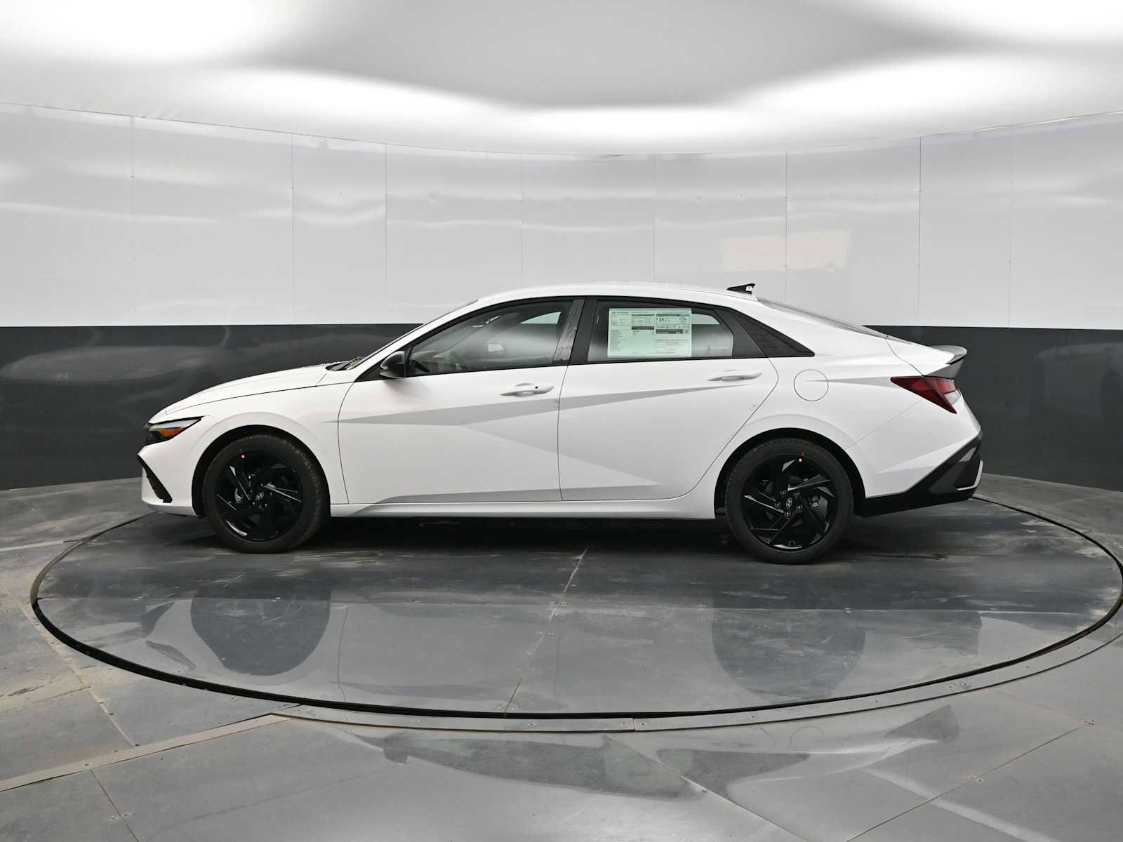 New 2026 Hyundai Elantra Sport image 5