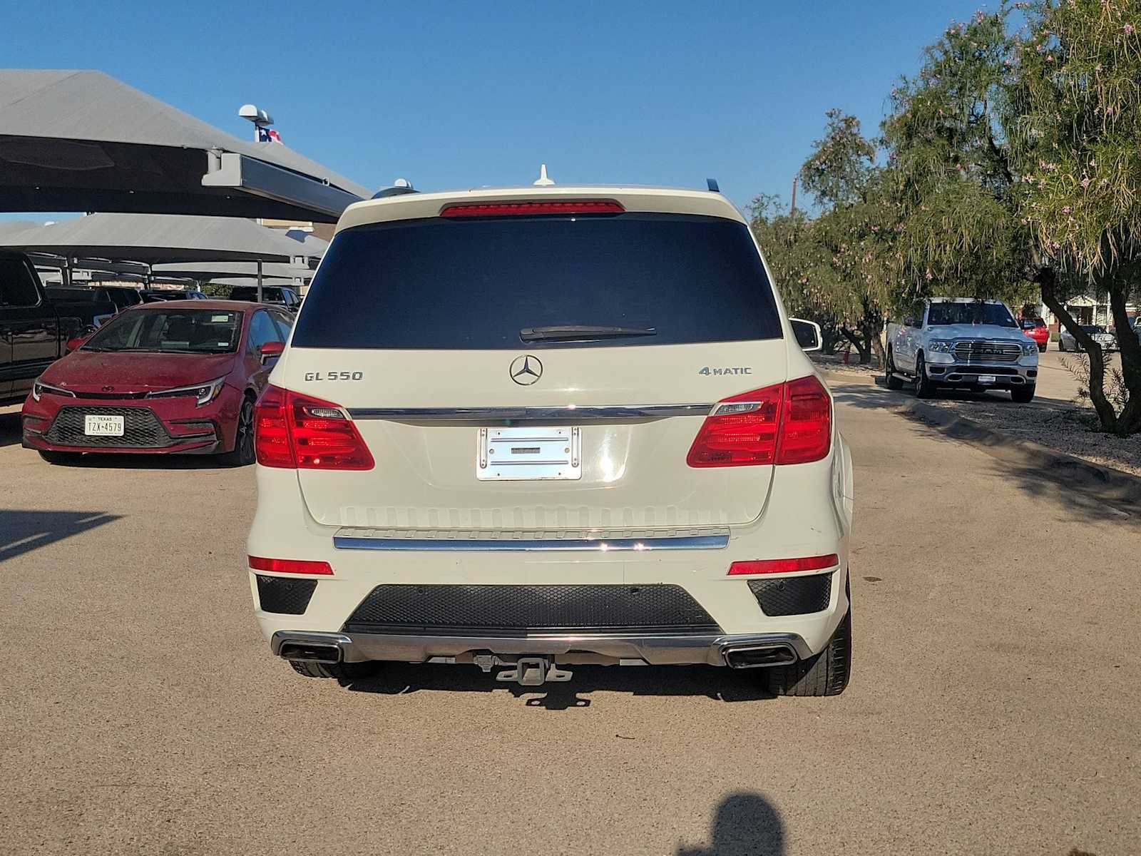 Used 2013 Mercedes-Benz GL 550 4MATIC image 7