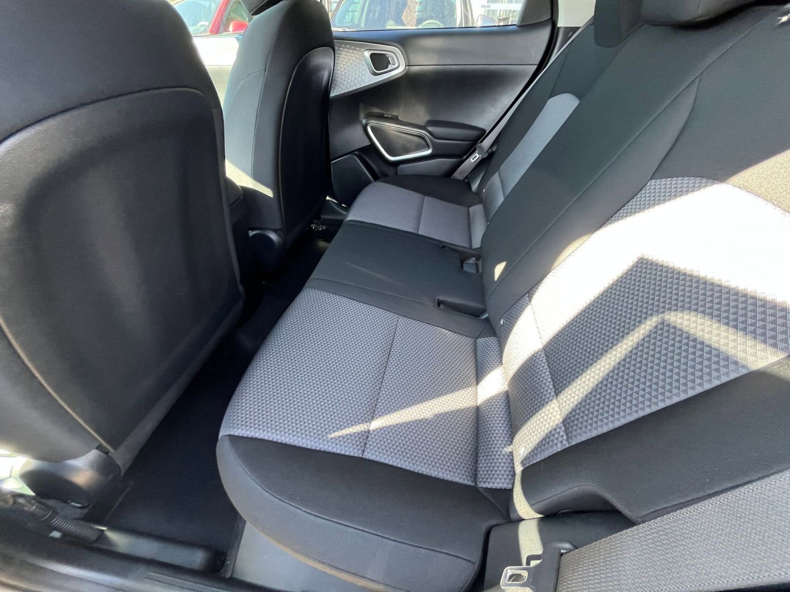 Used 2025 Kia Soul LX w/ LX Technology Package image 25