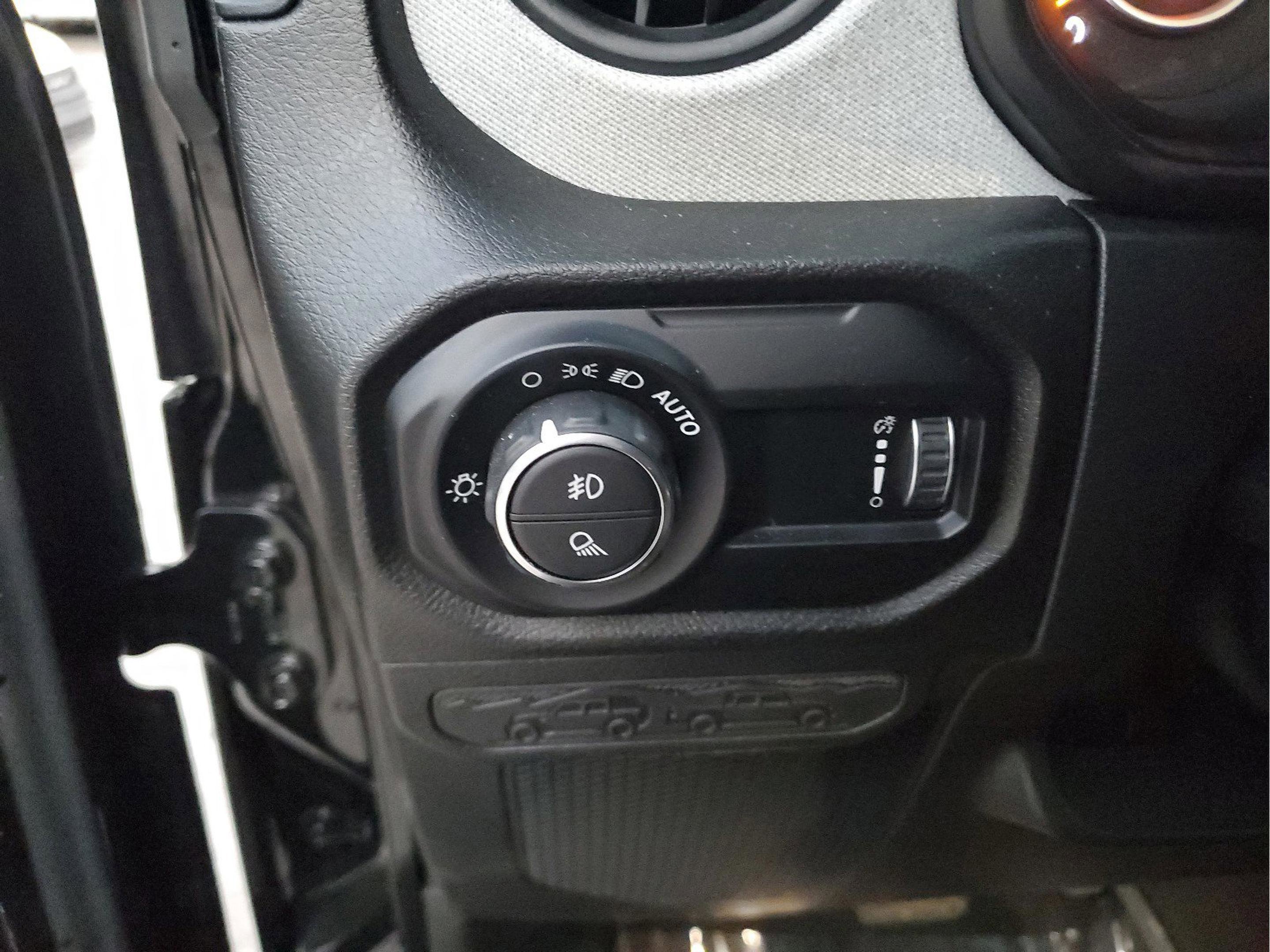 Used 2024 Jeep Gladiator Sport image 30