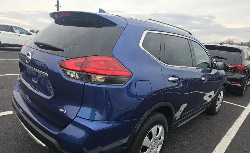 Used 2017 Nissan Rogue S w/ S Appearance Package image 3