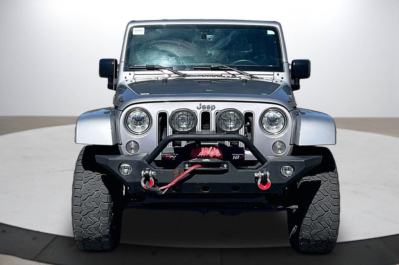 Used 2017 Jeep Wrangler Unlimited Sahara w/ Connectivity Group image 3