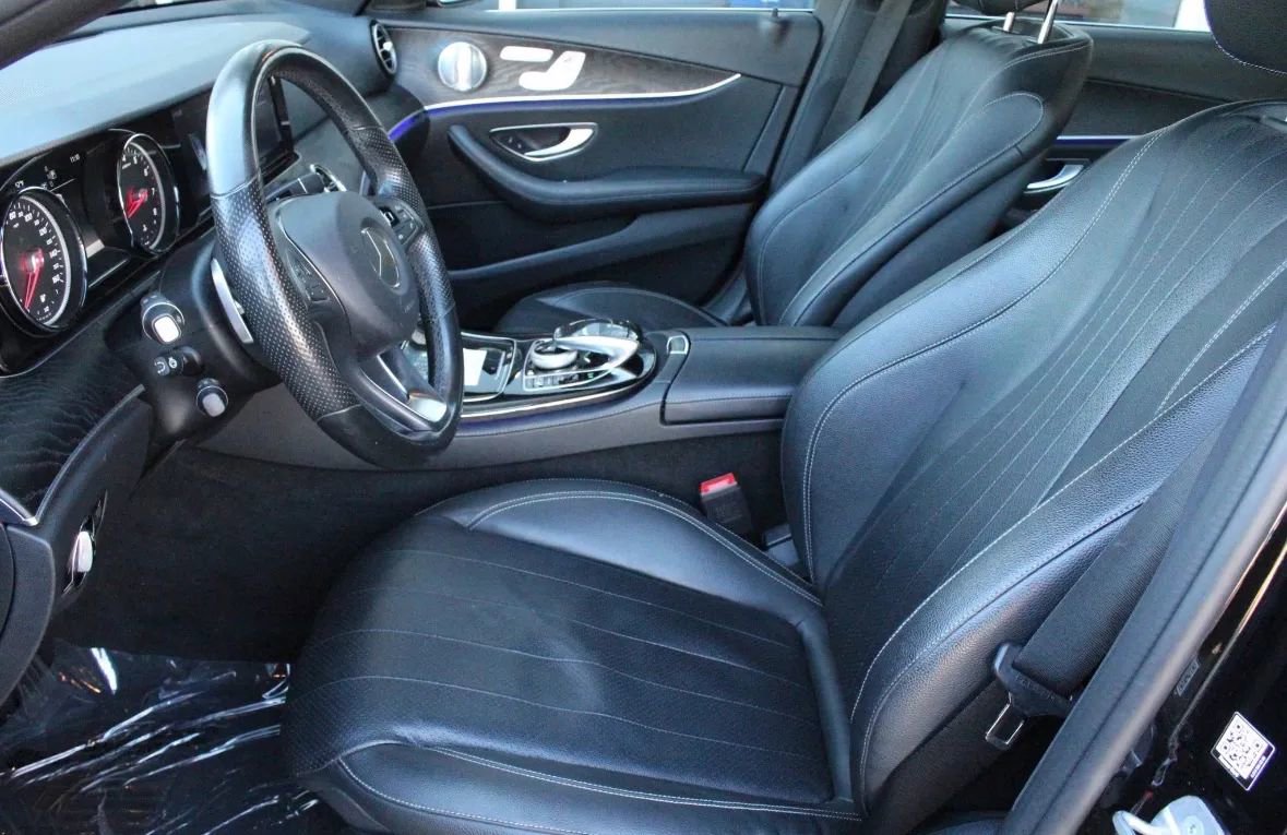 Used 2017 Mercedes-Benz E 300 4MATIC image 9