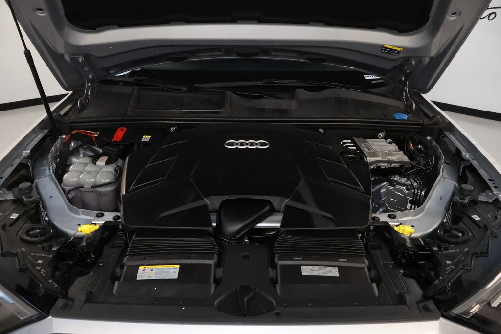 Used 2022 Audi Q7 3.0T Premium Plus w/ Premium Plus Package AWD/4WD image 49