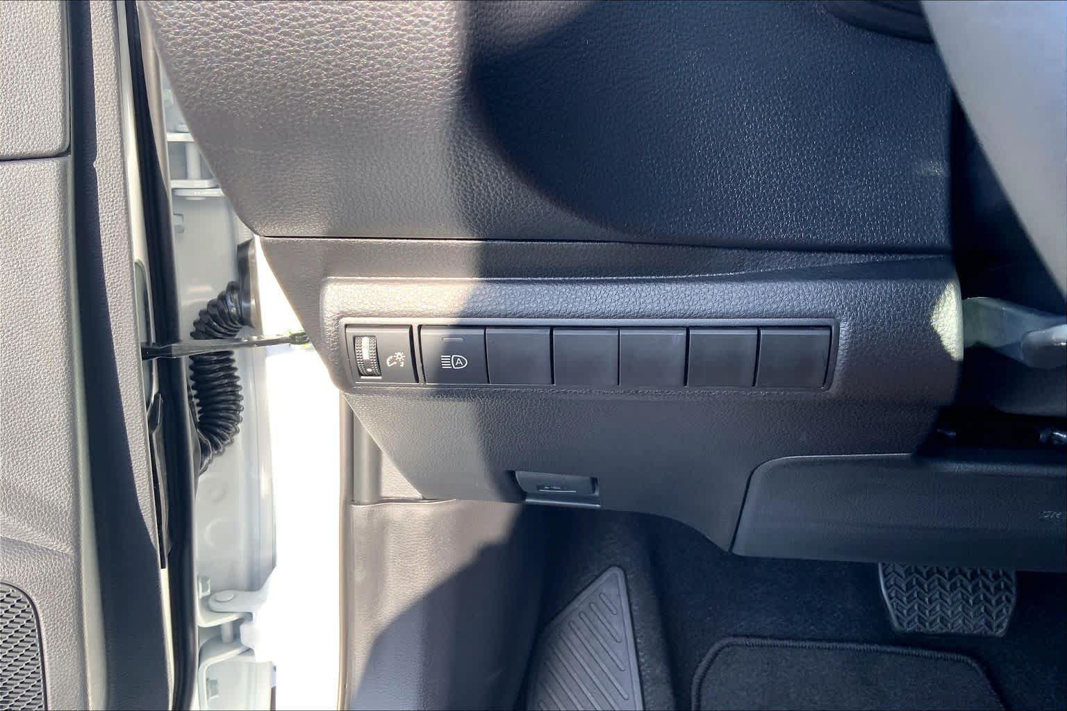 New 2026 Toyota Corolla SE FWD image 20