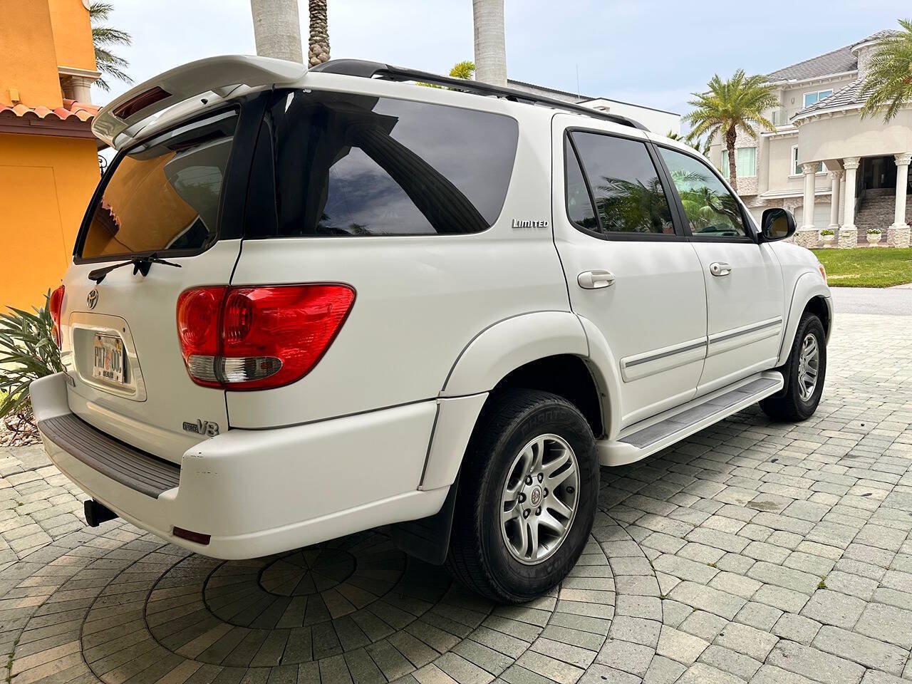 Used 2007 Toyota Sequoia Limited RWD image 31