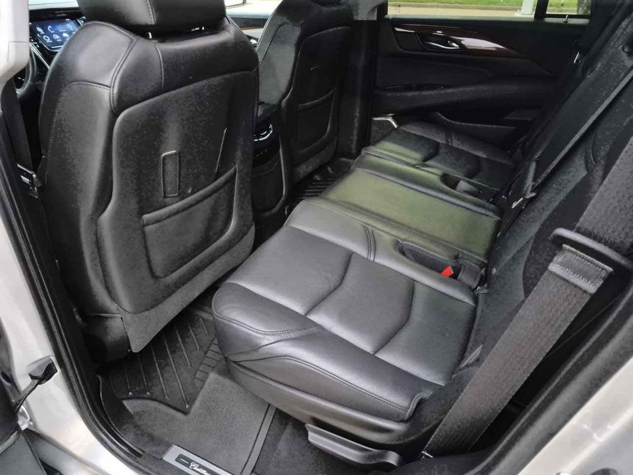 Certified 2020 Cadillac Escalade Premium Luxury image 15