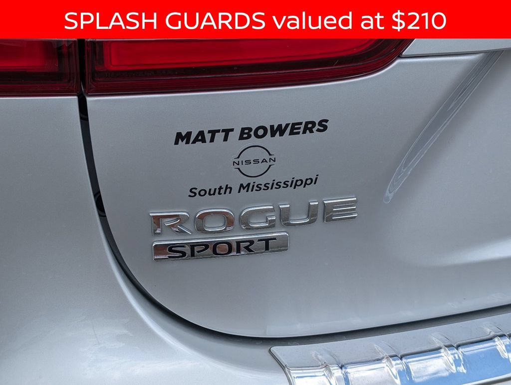 Used 2022 Nissan Rogue Sport SL AWD/4WD image 5