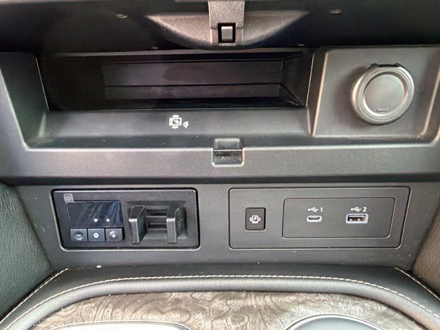 Used 2021 Nissan Armada Platinum w/ Captain's Chairs Package RWD image 25
