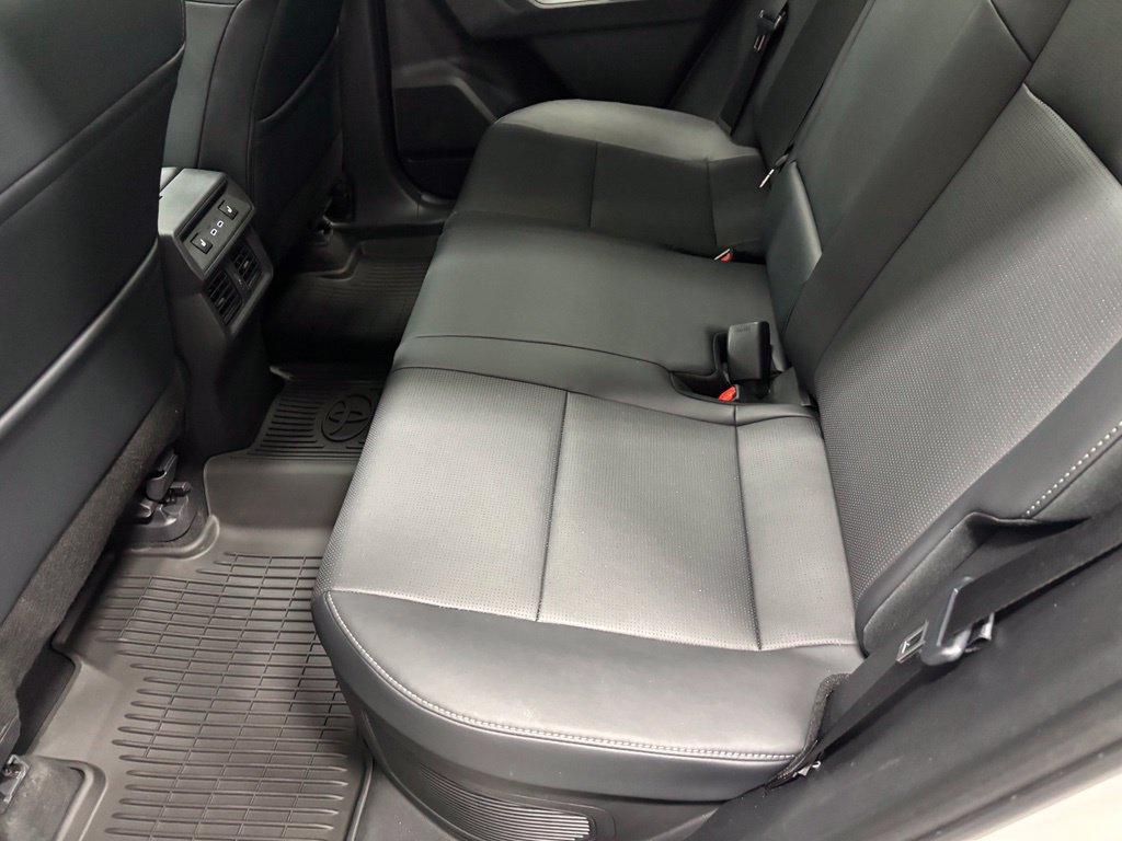 Used 2026 Toyota RAV4 Limited AWD/4WD image 41