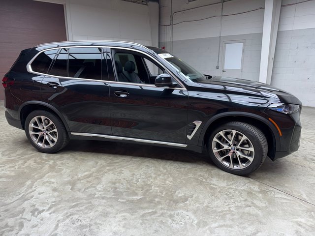 Certified 2024 BMW X5 xDrive40i w/ Premium Package image 6