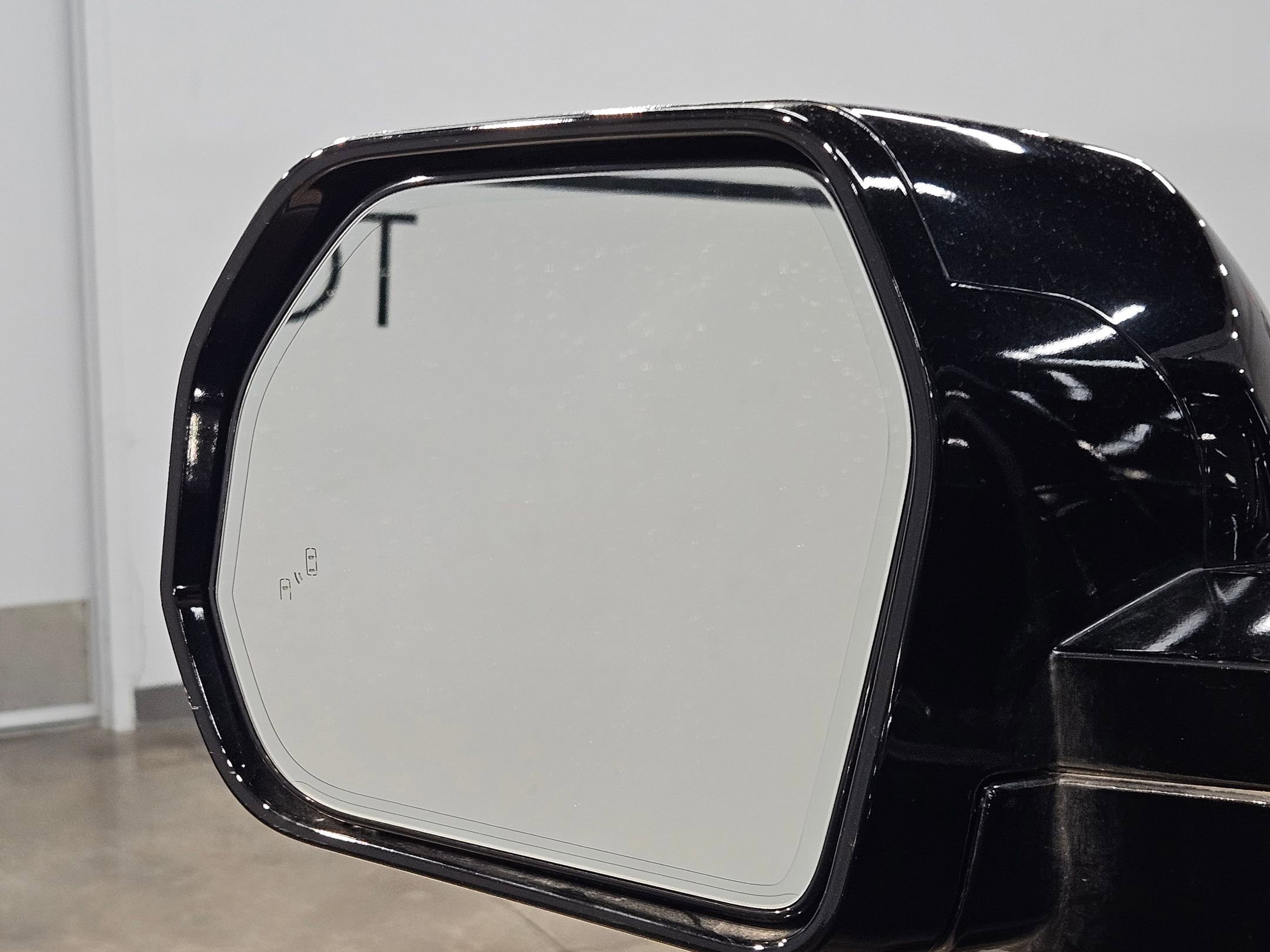 Used 2023 Toyota Tundra Limited w/ Power Package image 22