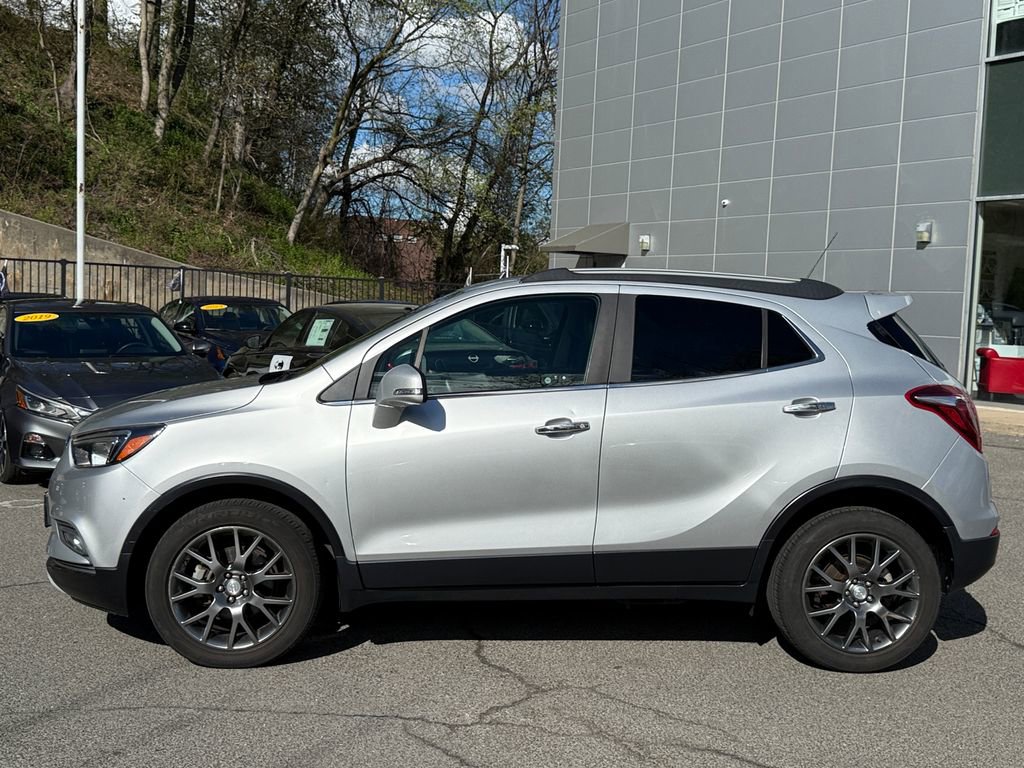 Used 2019 Buick Encore Sport Touring image 3