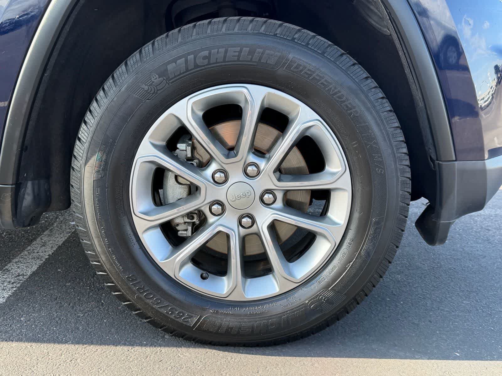 Used 2015 Jeep Grand Cherokee Limited AWD/4WD image 10