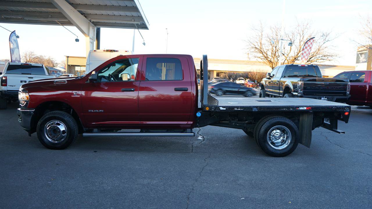 Used 2022 RAM 3500 Tradesman w/ Chrome Appearance Group AWD/4WD image 6