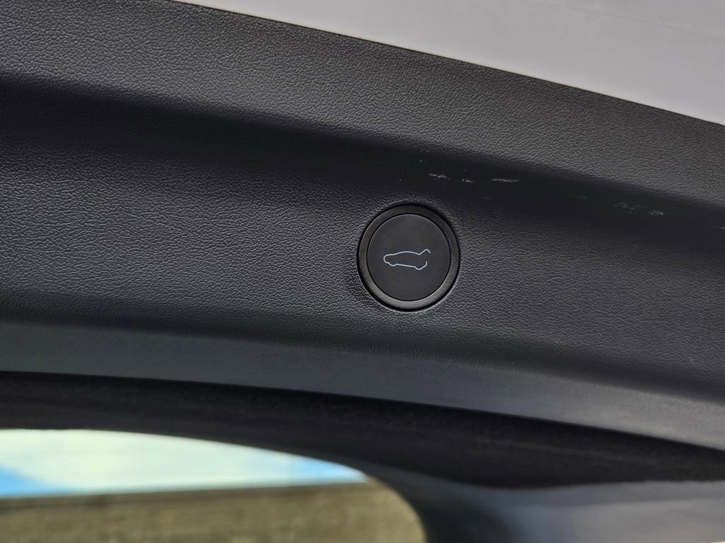 Used 2023 Tesla Model Y Long Range image 23