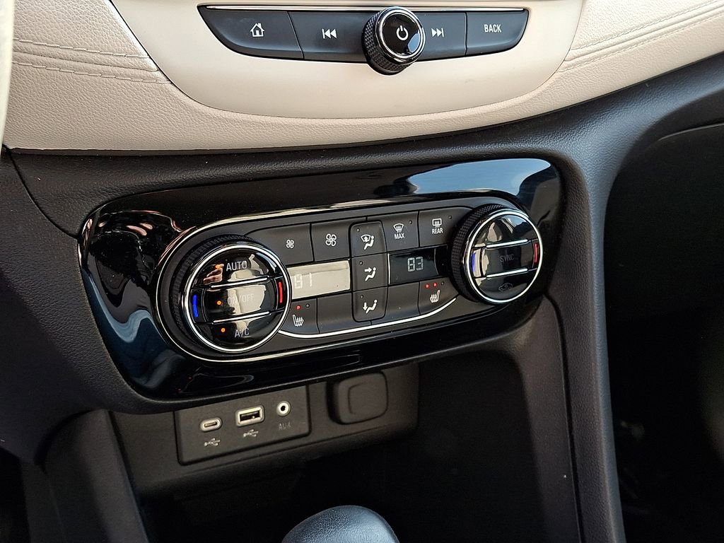 Used 2021 Buick Encore GX Select image 15