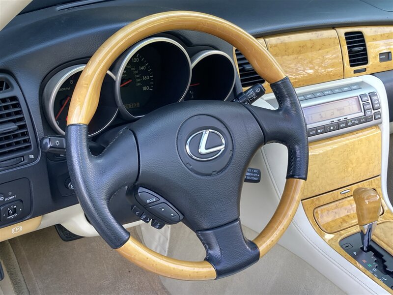 Used 2003 Lexus SC 430 Convertible RWD image 20