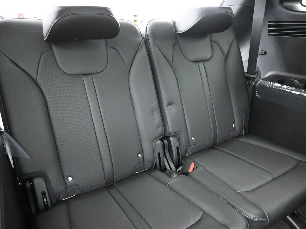 Used 2025 Kia Sorento SX Prestige image 10
