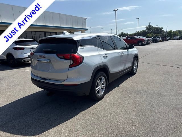 Used 2021 GMC Terrain SLE FWD image 3