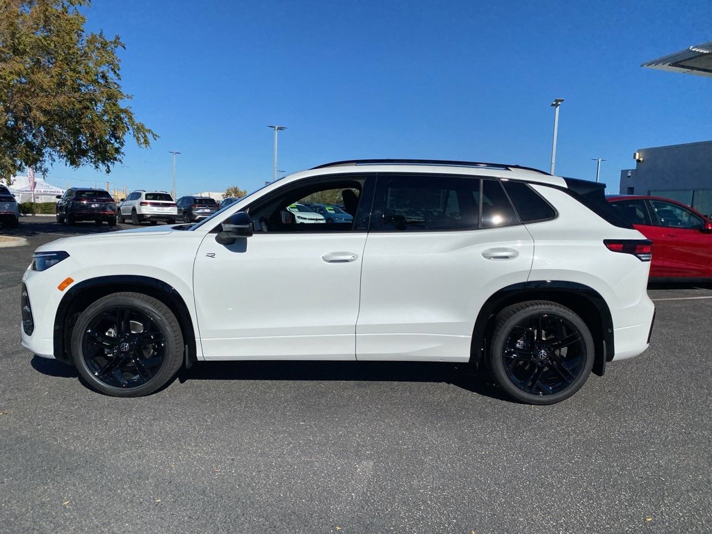 New 2026 Volkswagen Tiguan SE R-Line image 4