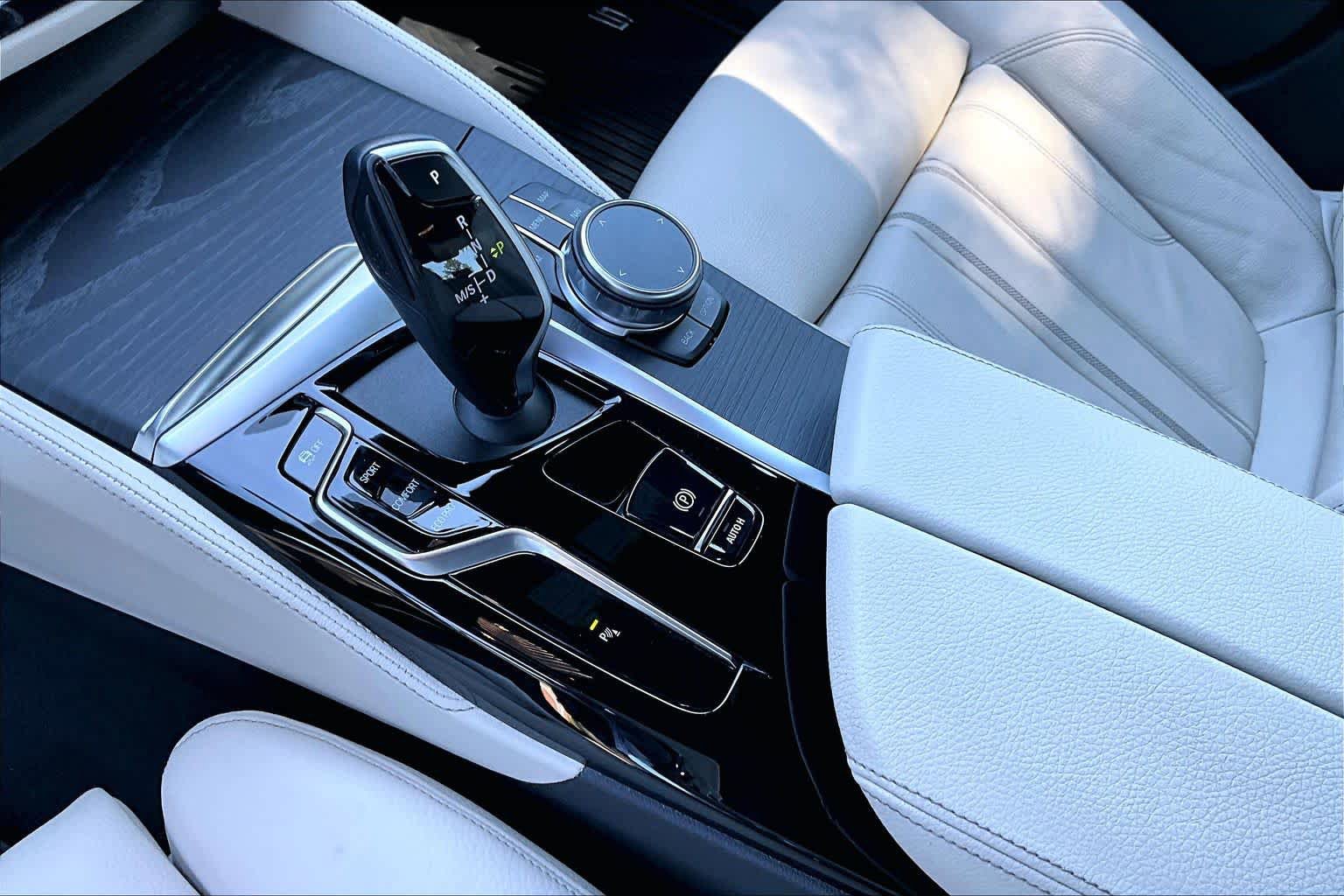 Certified 2023 BMW 540i w/ M Sport Package RWD image 16