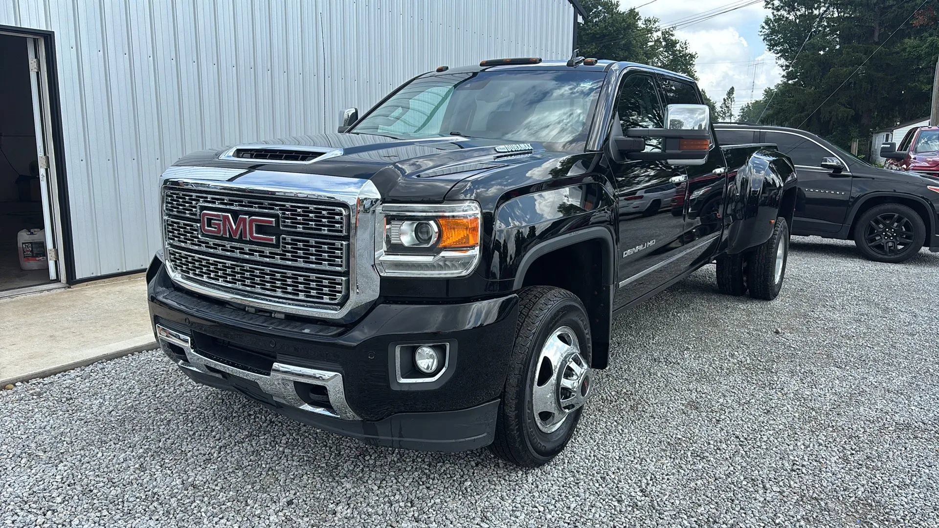 Used 2019 GMC Sierra 3500 Denali AWD/4WD image 14