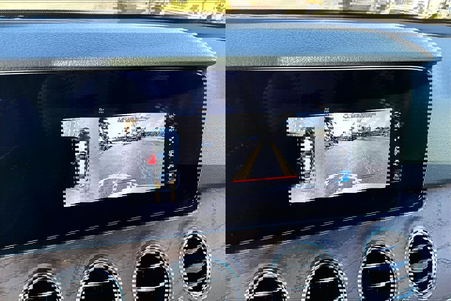 Used 2022 Mercedes-Benz E 350 4MATIC Sedan w/ Driver Assistance Package image 27