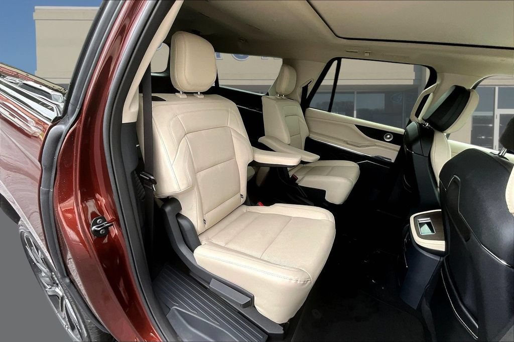 New 2027 Lincoln Navigator L Reserve w/ Jet Appearance Package AWD/4WD image 10