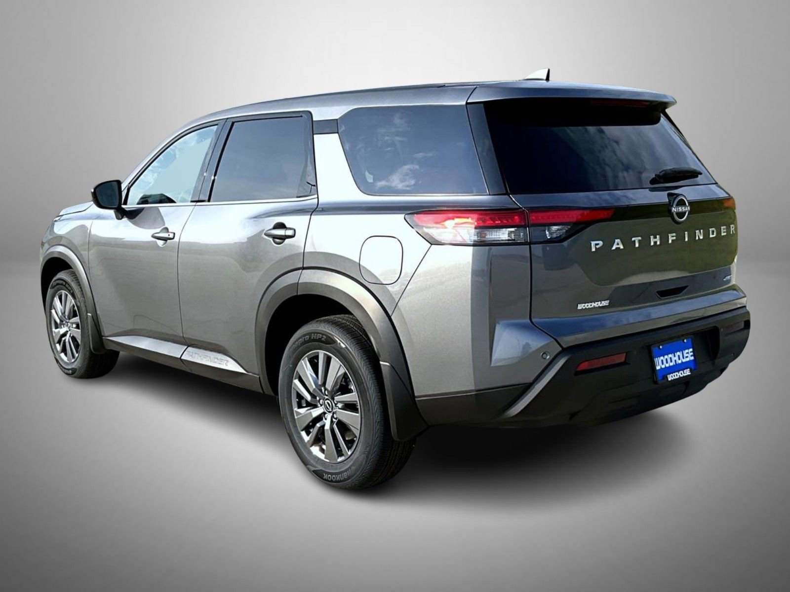 New 2025 Nissan Pathfinder S image 8