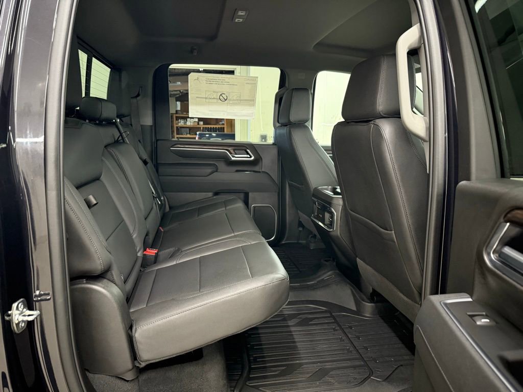 New 2026 GMC Sierra 3500 SLT image 7