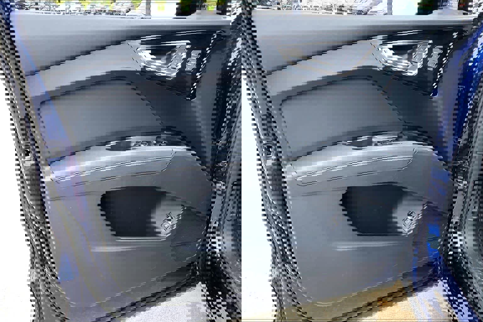 Used 2023 Audi Q4 e-tron Premium Plus w/ Premium Plus image 21