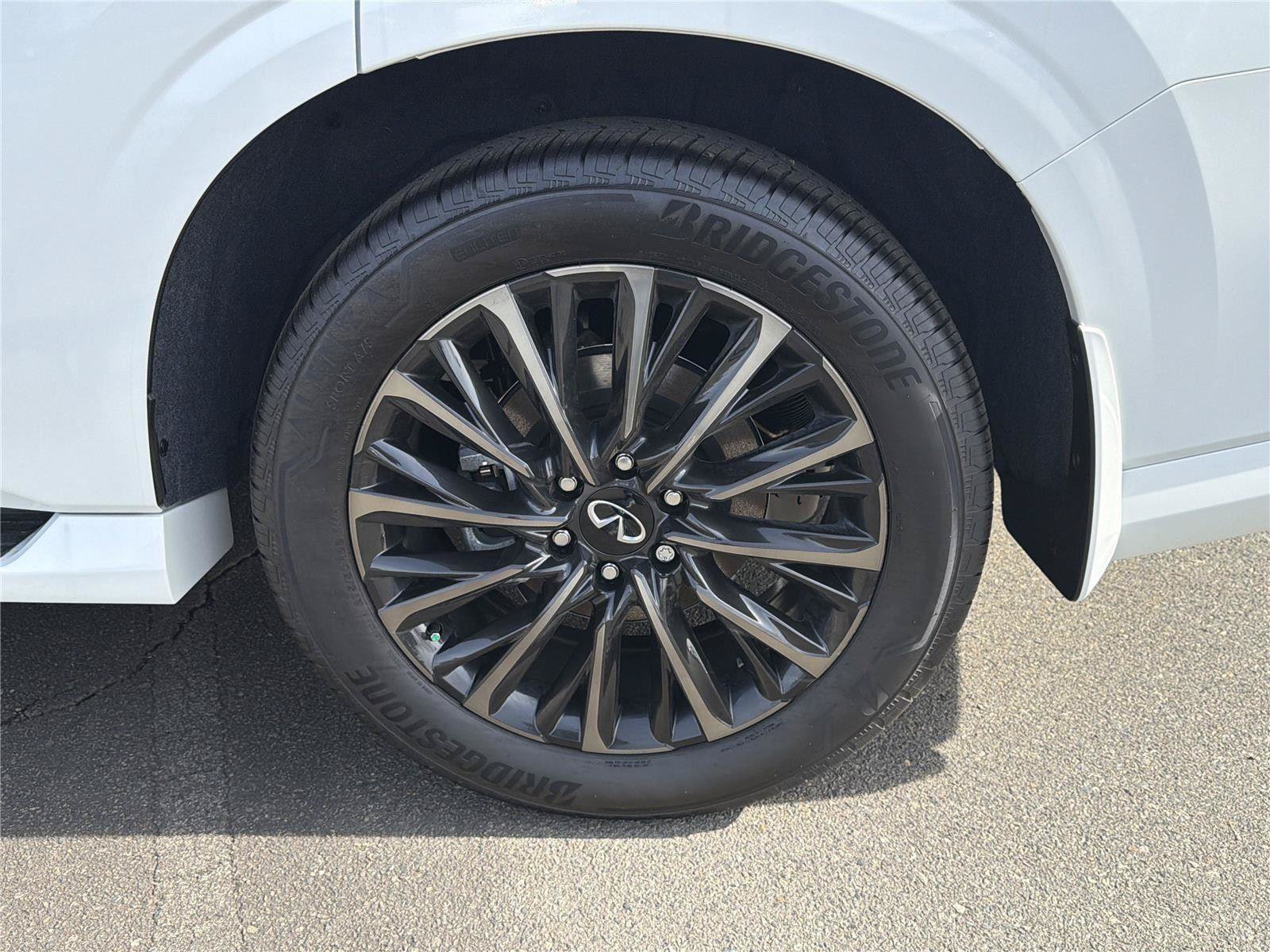 New 2026 INFINITI QX80 Autograph w/ Premium Cargo Package AWD/4WD image 30