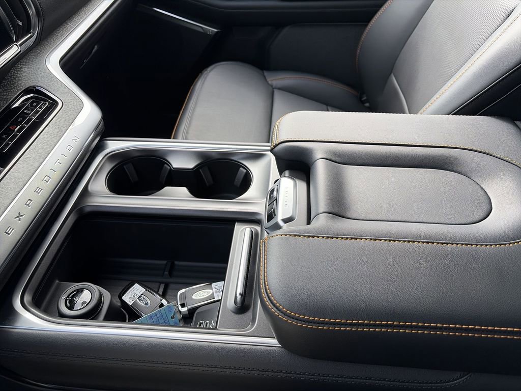 New 2026 Ford Expedition Tremor image 21