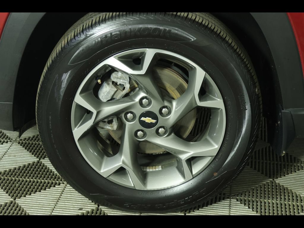 Used 2025 Chevrolet Trax LT w/ LT Convenience Package FWD image 7
