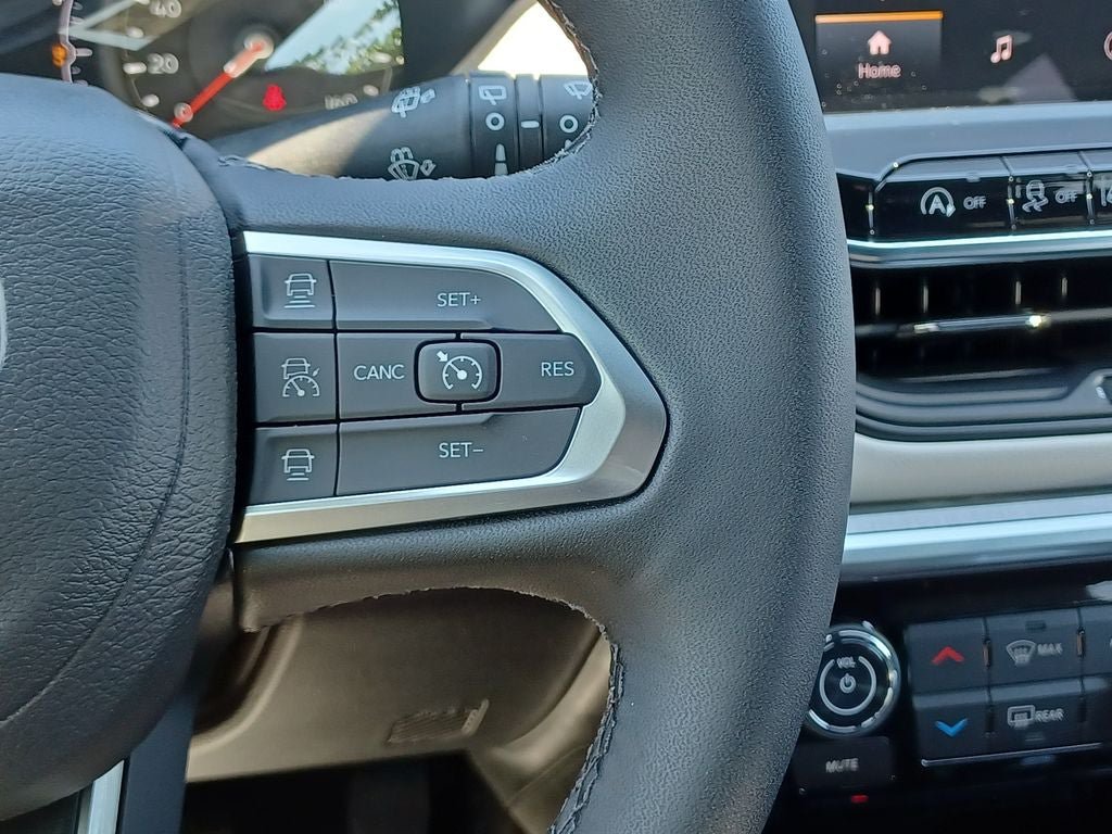 New 2026 Jeep Compass Limited AWD/4WD image 17