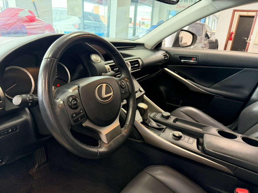 Used 2015 Lexus IS 250 w/ Premium Package RWD image 21