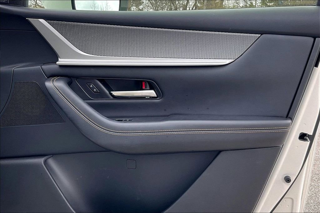 Certified 2024 MAZDA CX-90 3.3 Turbo w/ Premium Plus Pkg image 24