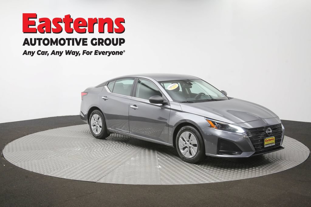 Used 2024 Nissan Altima 2.5 S FWD image 44