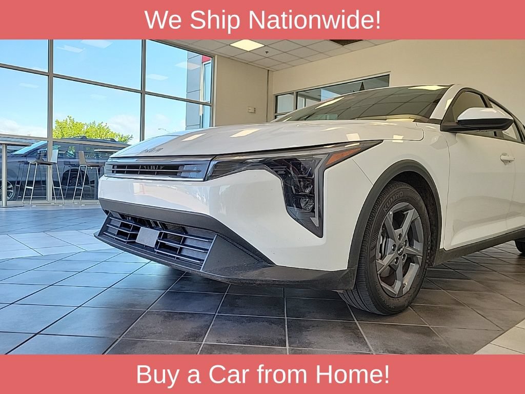 Used 2025 Kia K4 FWD image 14