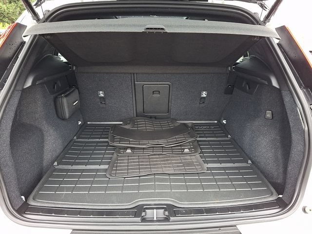 Certified 2023 Volvo XC40 Recharge Ultimate w/ Protection Package Premier AWD/4WD image 28