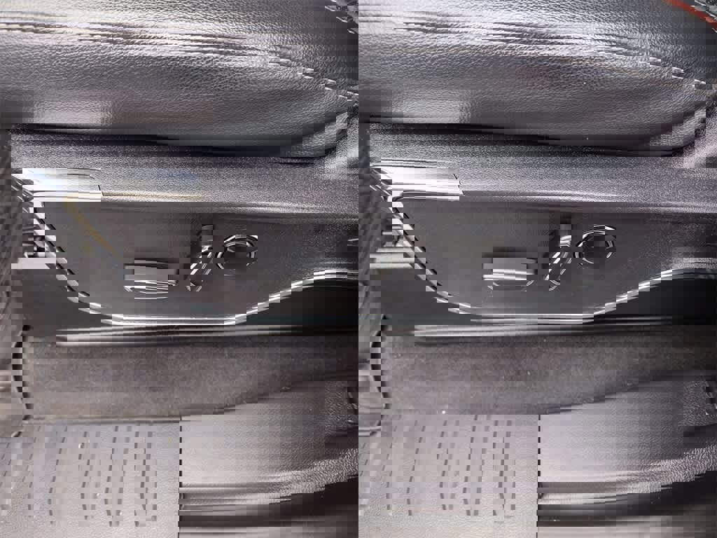 Used 2023 Ford F150 Lariat w/ Equipment Group 502A High image 12