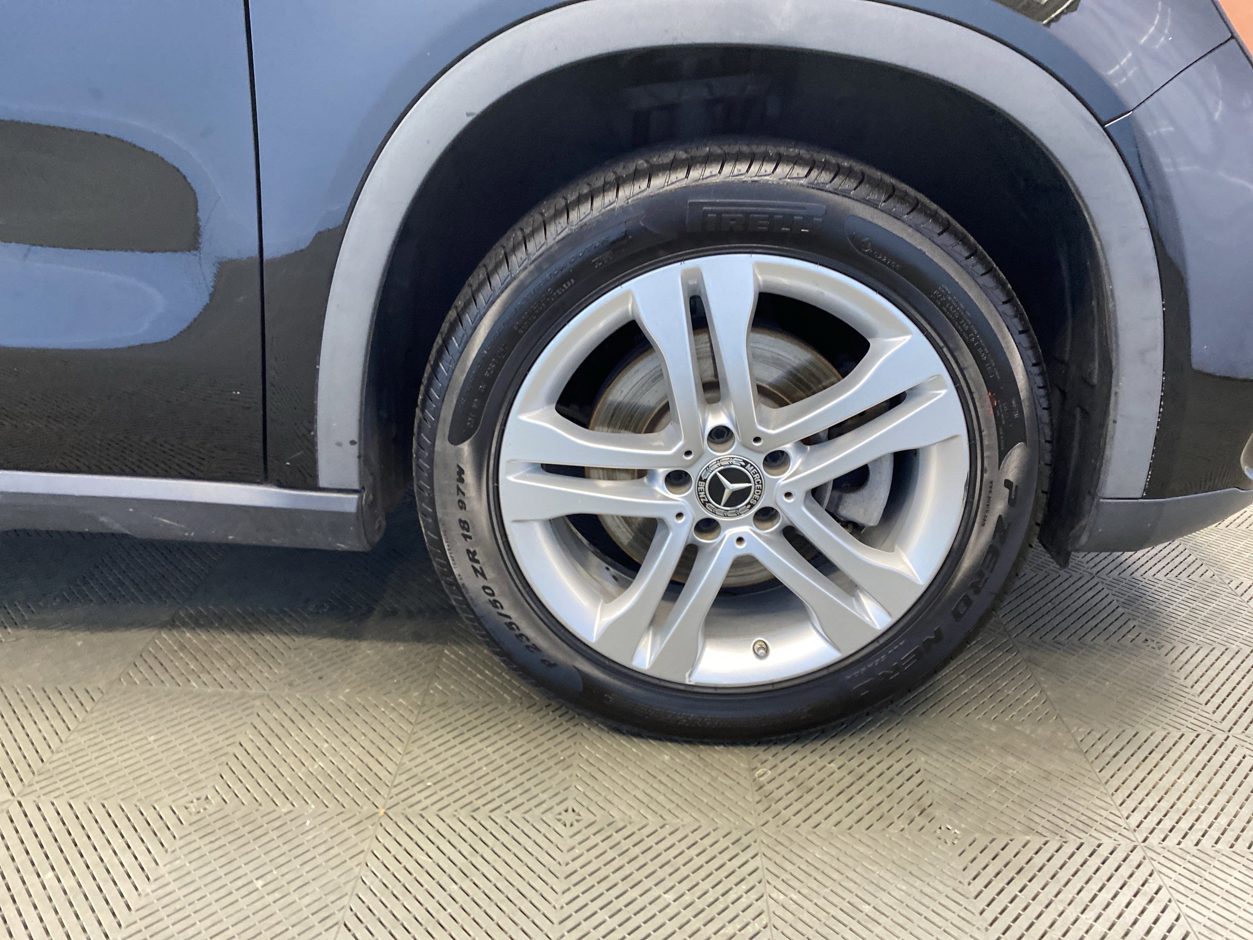 Used 2018 Mercedes-Benz GLA 250 4MATIC image 43