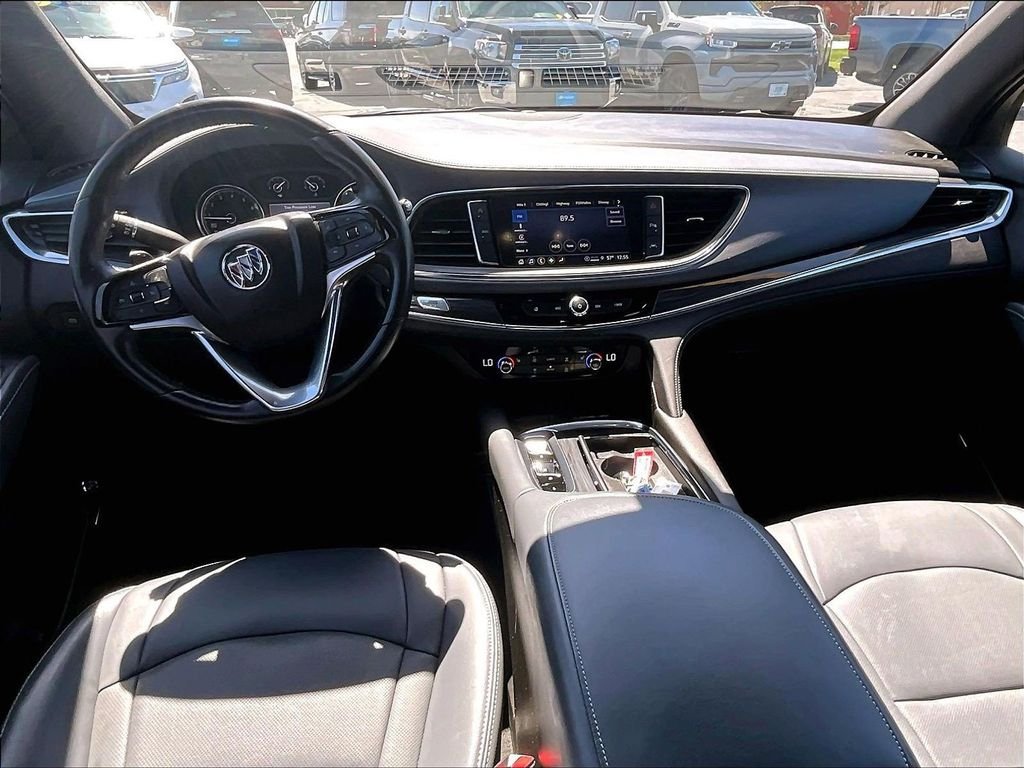Used 2023 Buick Enclave Essence AWD/4WD image 20